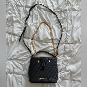 Michael Kors Suri Medium Bucket Crossbody Faux Leather Bag
